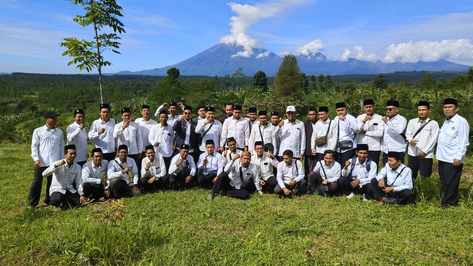 Apel dan Outbound Guru