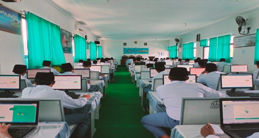 Pelaksanaan AKMI MA. Miftahul Ulum Banyuputih Kidul Jatiroto Lumajang